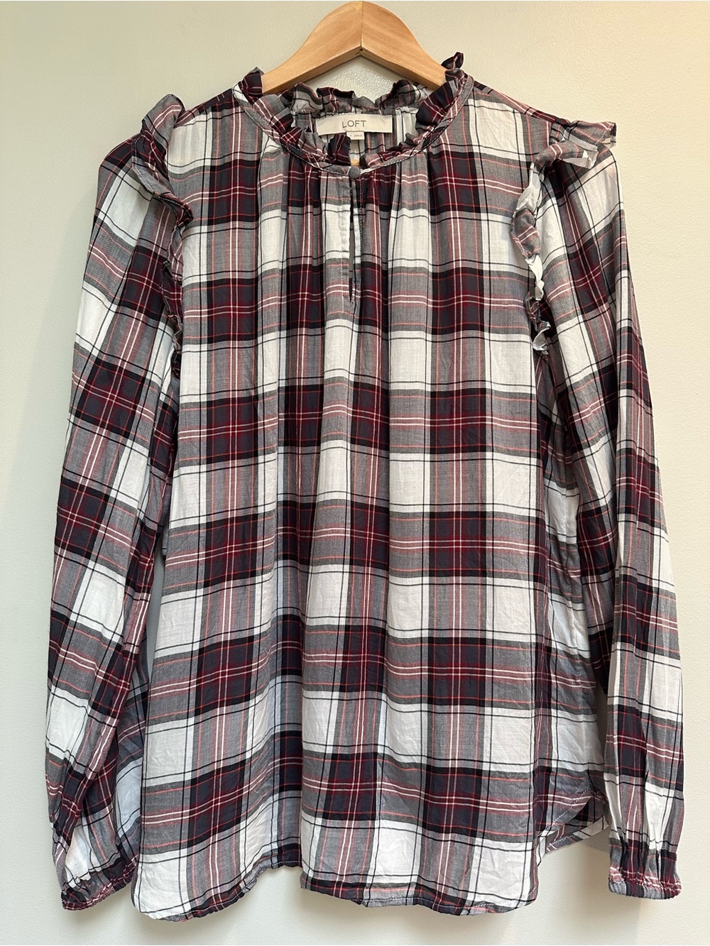 LOFT Plaid Ruffle Neck Blouse Small Keyhole Long‎ Sleeve Fall